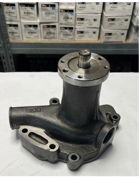 Water Pump Fendt X860114920746. Hanomag 114920720, 130920746